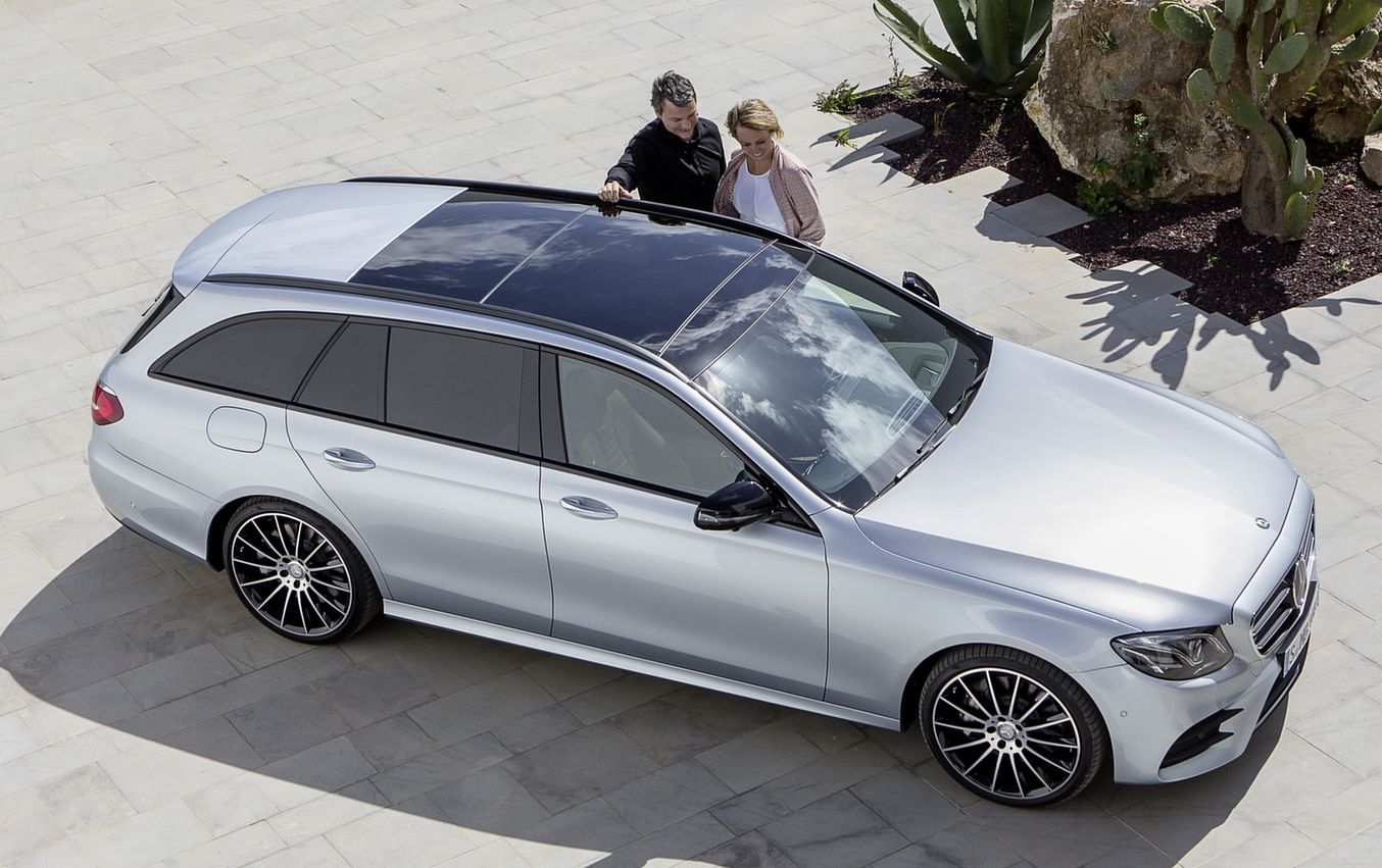 Mercedes Benz () E-Class (S213):  
