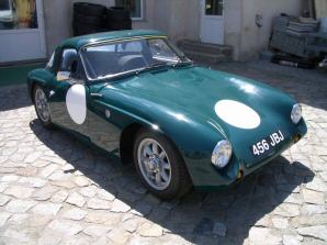 TVR () Grantura MK2:  