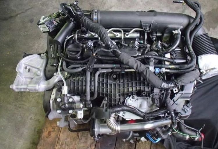 Volvo () D4204T14:  