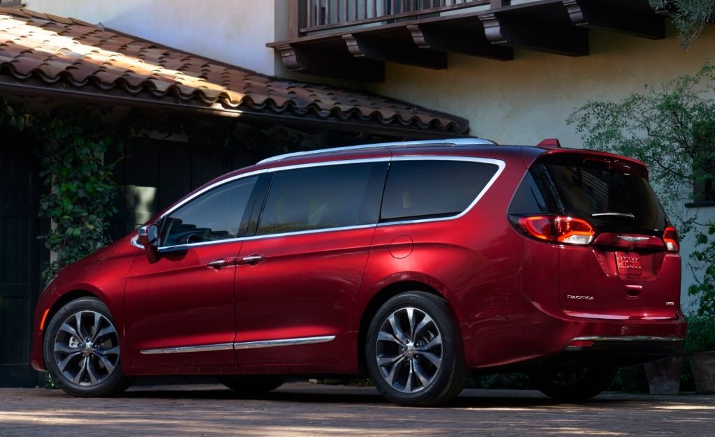Chrysler () Pacifica II (RU):  