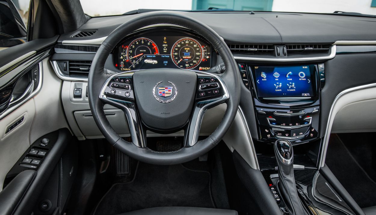 Cadillac () XTS I:  