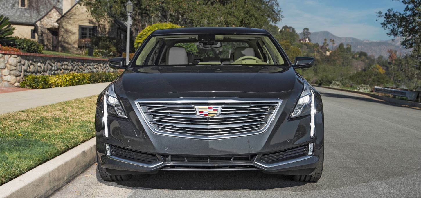 Cadillac () CT6:  