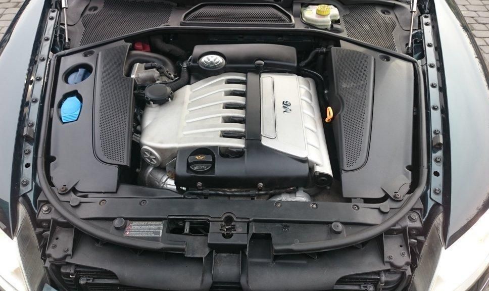 Volkswagen (VW) () AYT, BKL, BRK:  