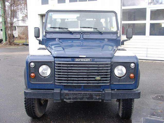 Land Rover ( ) Defender (Pickup):  
