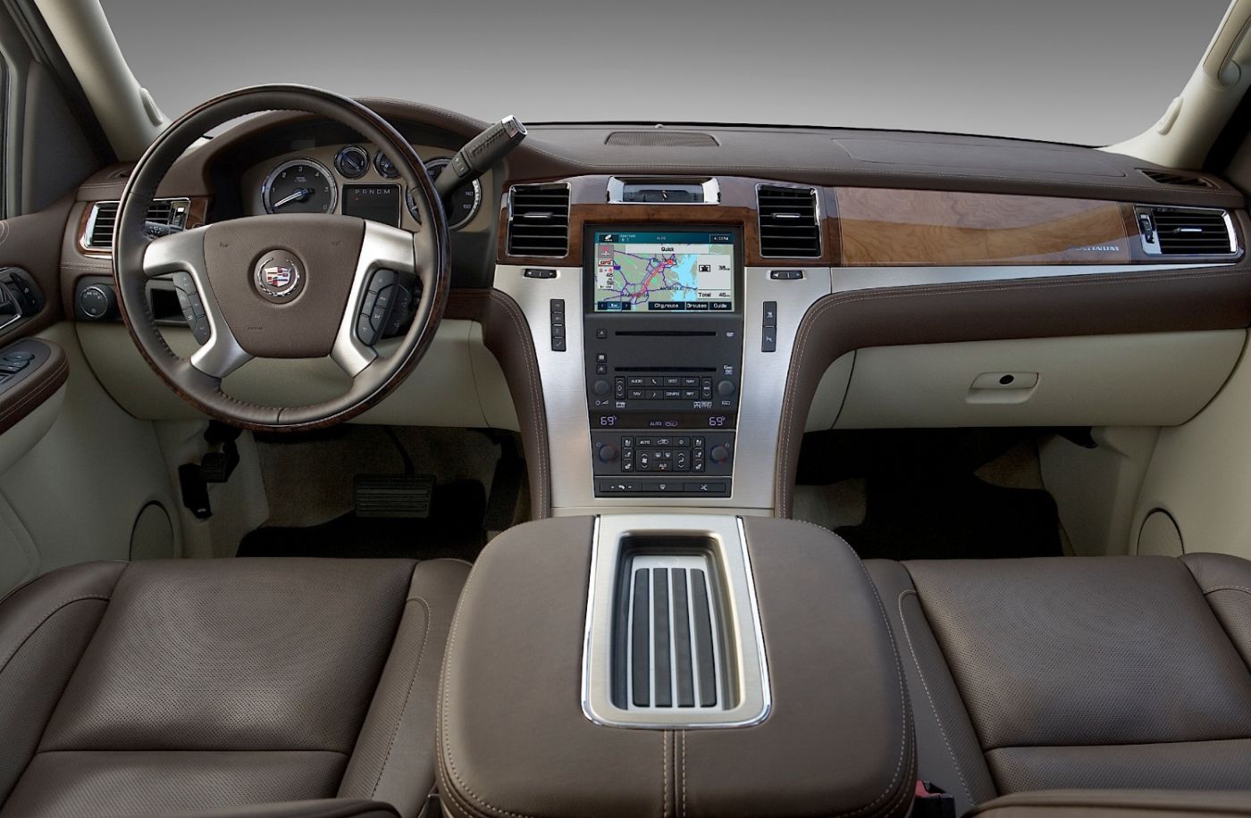 Cadillac () Escalade III (GMT900):  