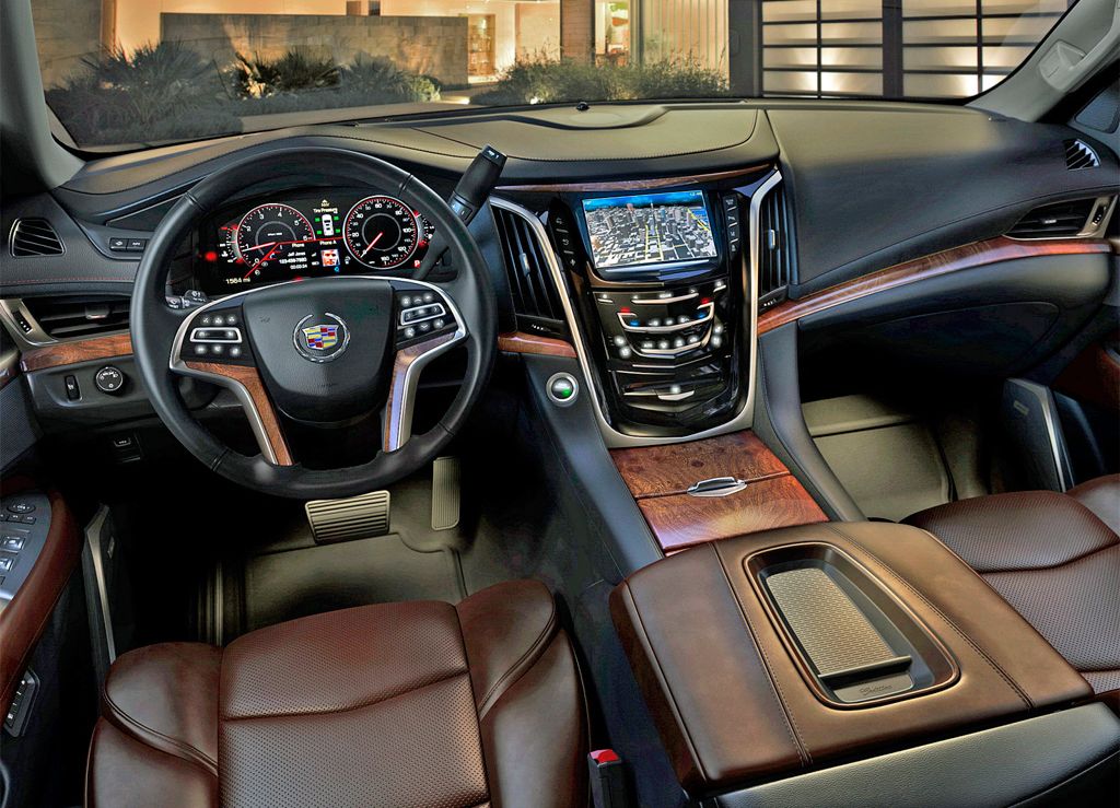 Cadillac () Escalade IV (GMT K2XL):  