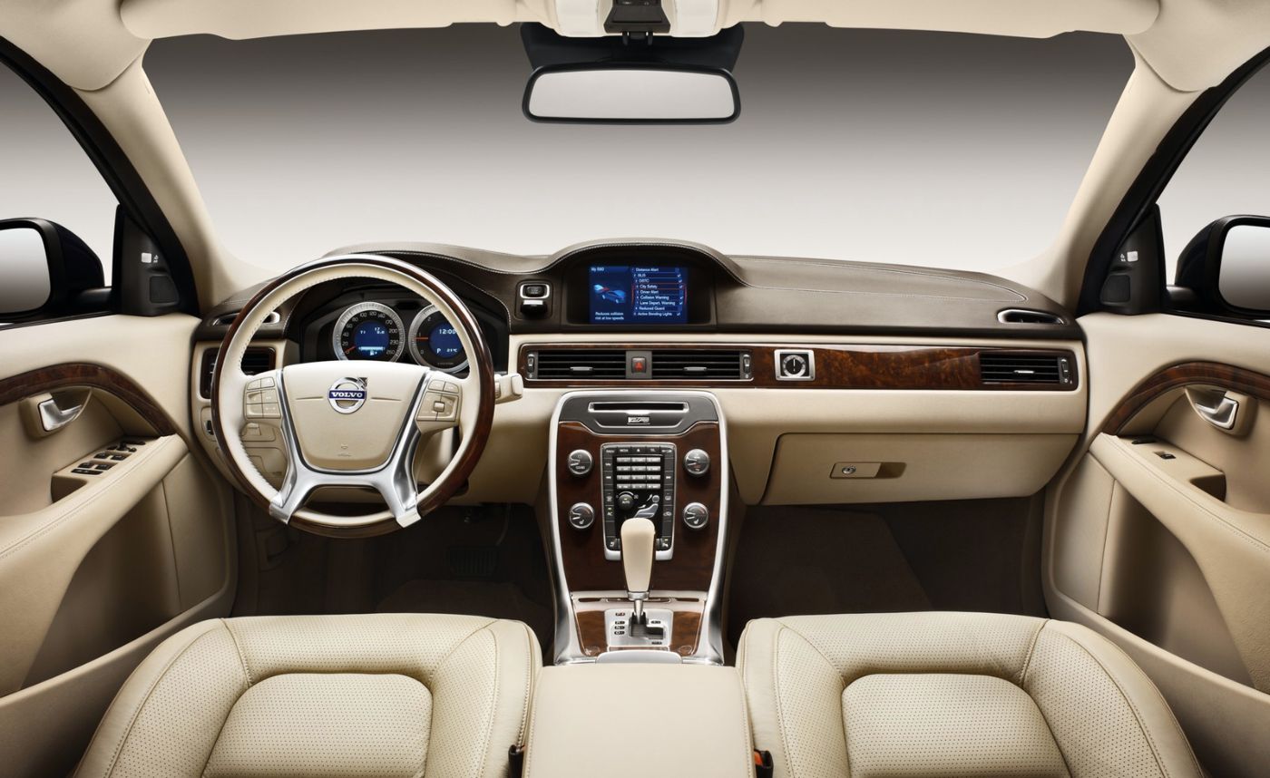 Volvo () S80 II:  