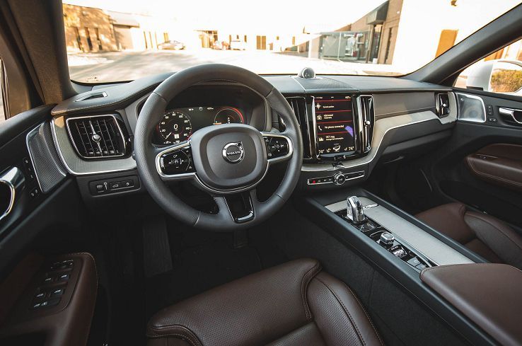 Volvo () XC60 II:  