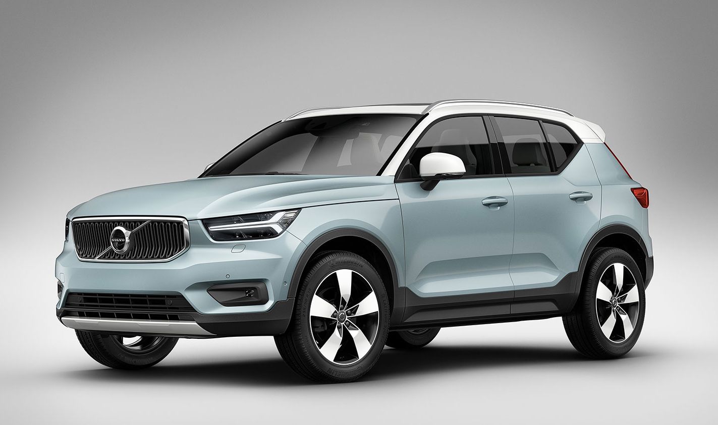 Volvo () XC40 I:  