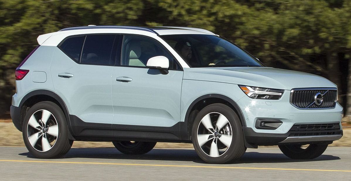 Volvo () XC40 I:  