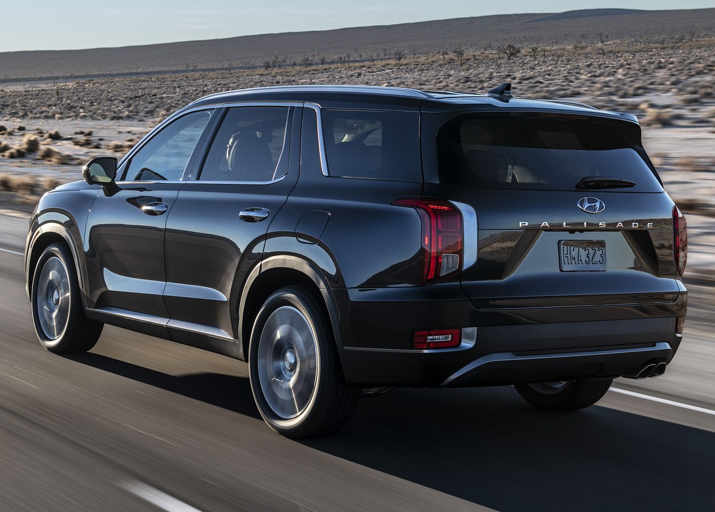 Hyundai () Palisade I:  