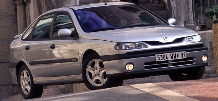 Renault () Laguna I:  