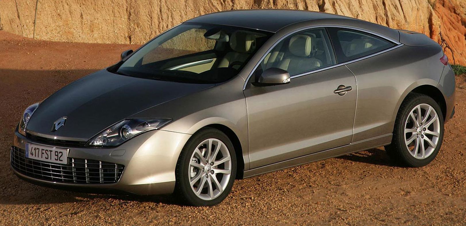 Renault () Laguna III Coupe:  