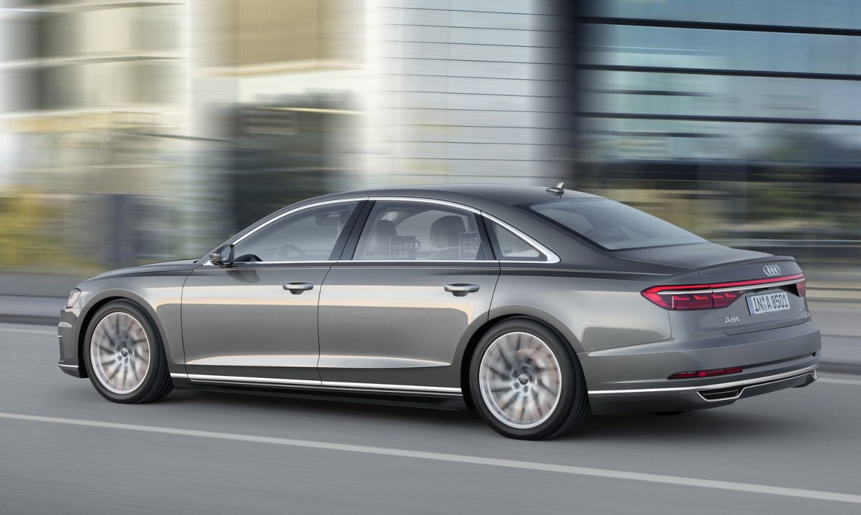 Audi () A8 IV (4N2, 4N8, D5):  