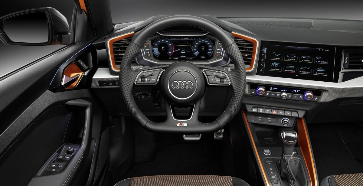 Audi () A1 II (GBH):  