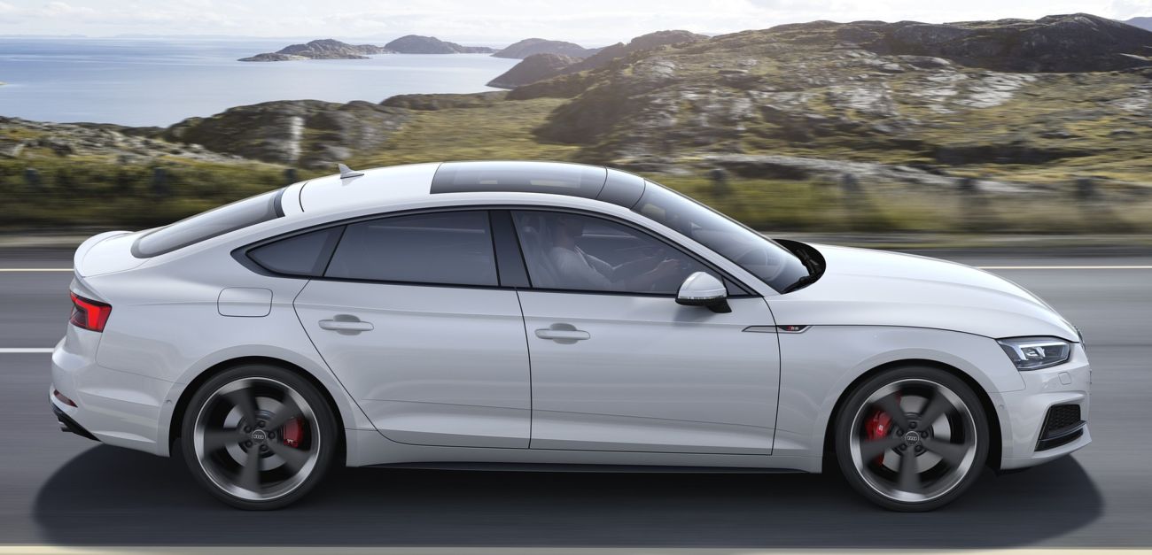 Audi () A5 II Sportback (F53, F5A):  