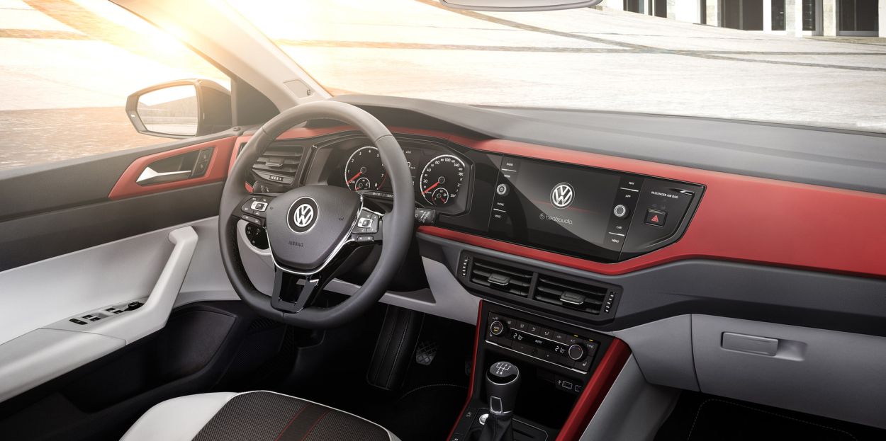 Volkswagen (VW) () Polo VI (AW1):  