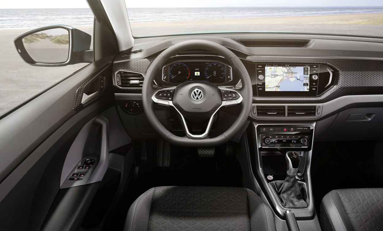 Volkswagen (VW) () T-Cross (C11):  