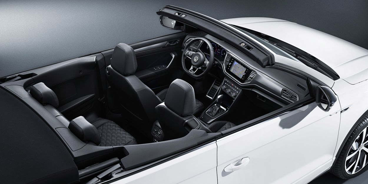 Volkswagen (VW) () T-Roc Cabrio (AC7):  