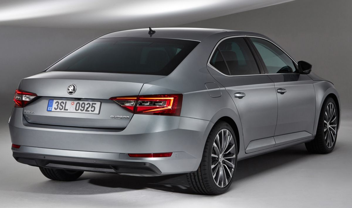 Skoda () Superb III (3V3):  