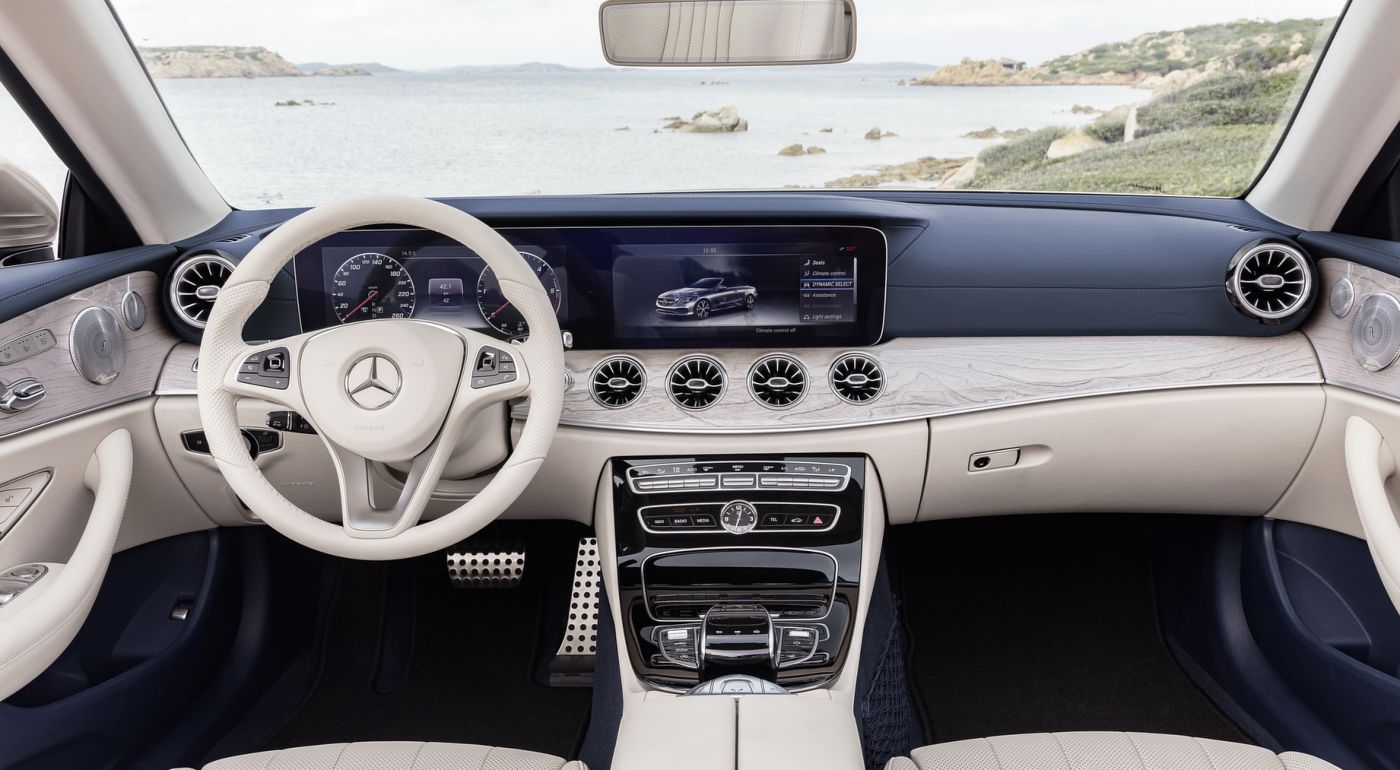 Mercedes Benz () E-Class (A208):  