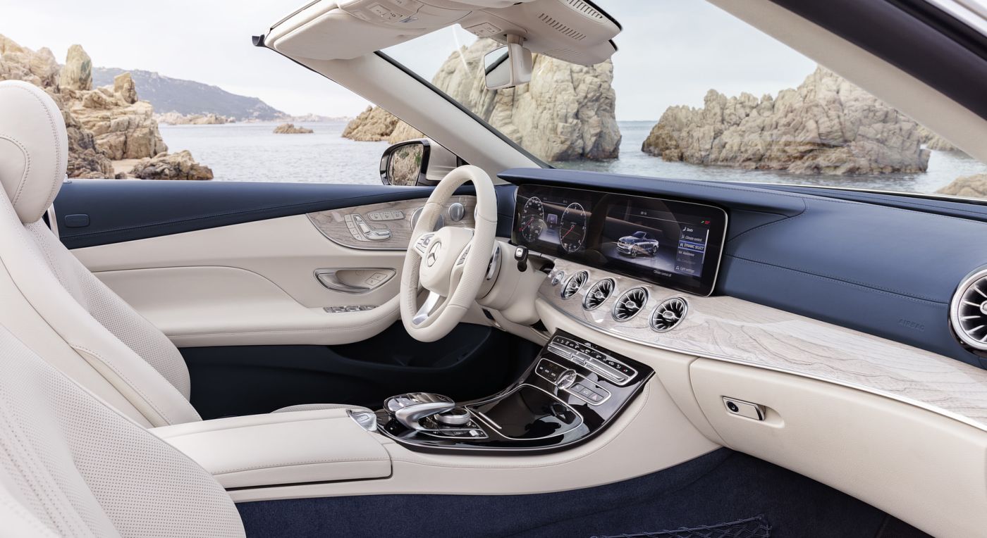Mercedes Benz () E-Class (A208):  