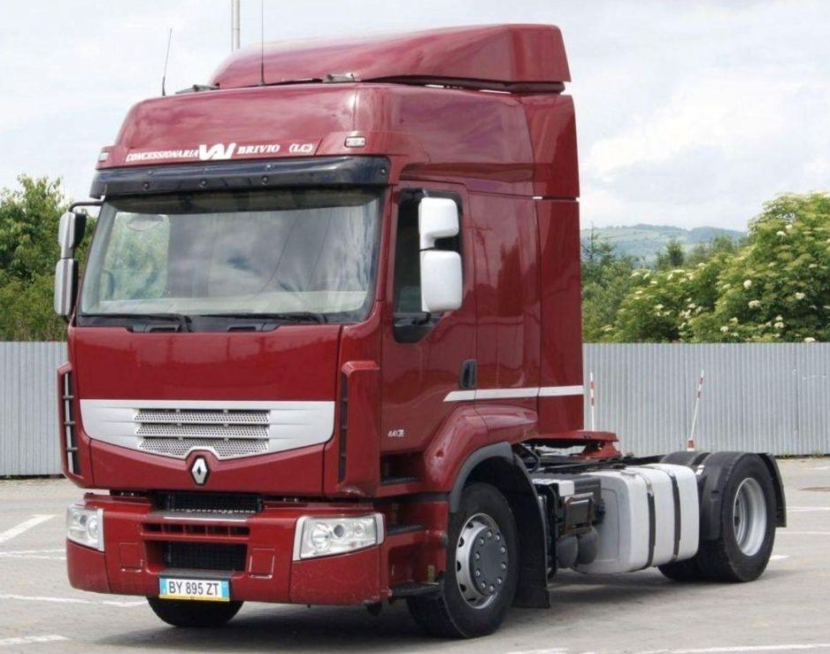 Renault () Premium:  