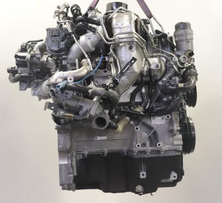 Land Rover ( ) 204DTA:  