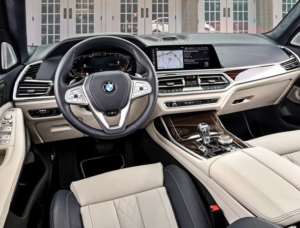 BMW () X7 (G07):  