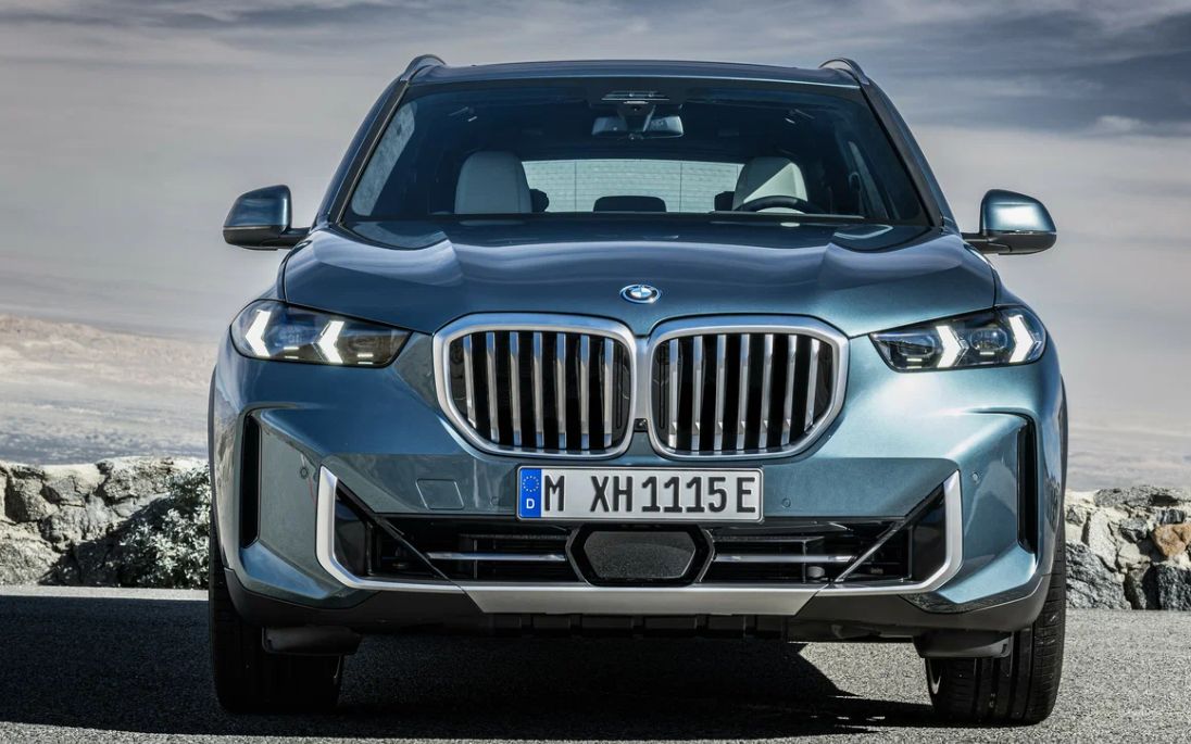 BMW () X5 (G05):  