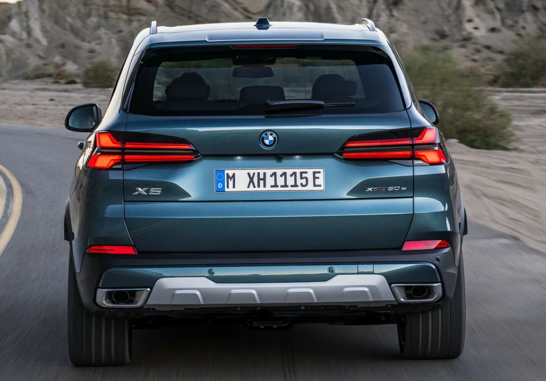 BMW () X5 (G05):  