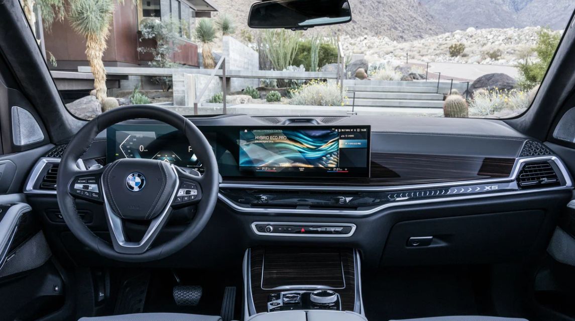BMW () X5 (G05):  