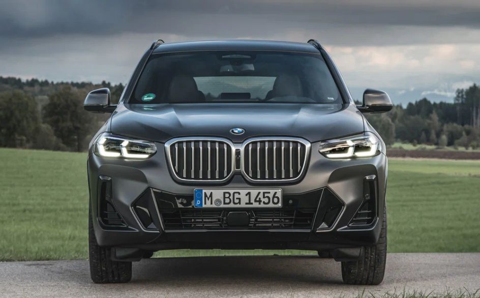 BMW () X3 (G01):  