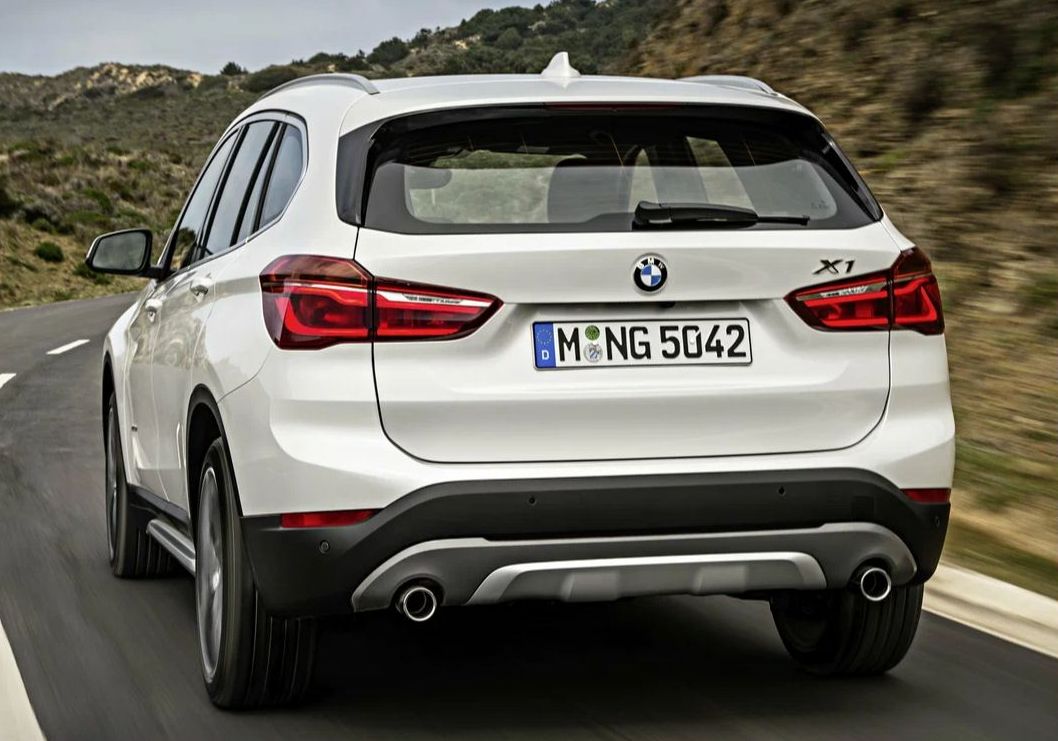 BMW () X1 (F48):  