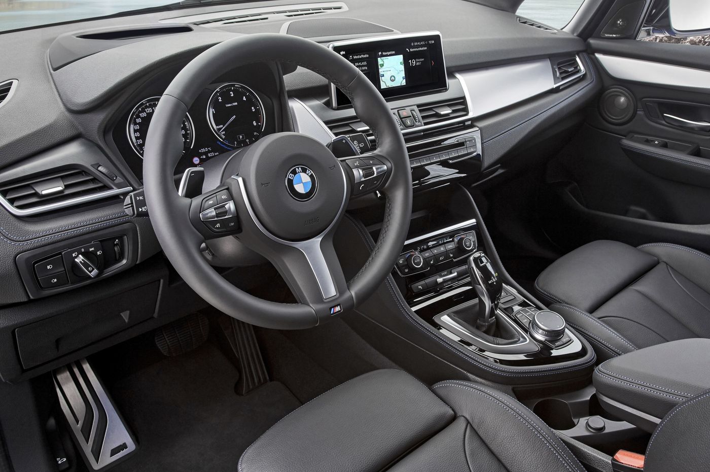 BMW () 2-Series (F46 Gran Tourer):  