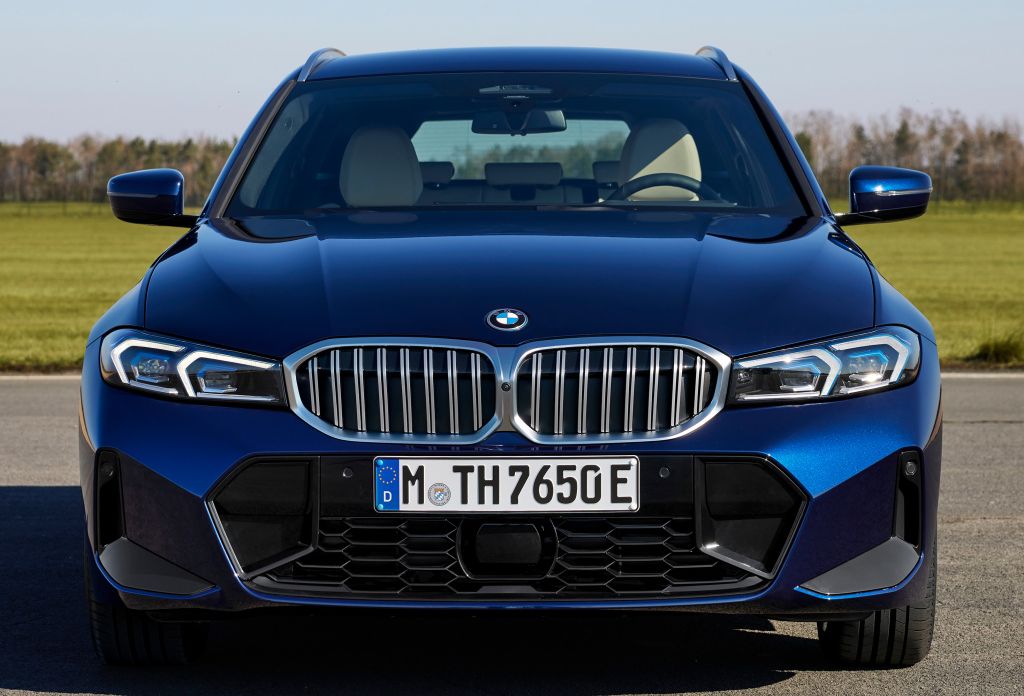 BMW () 3-Series (G20 Sedan):  