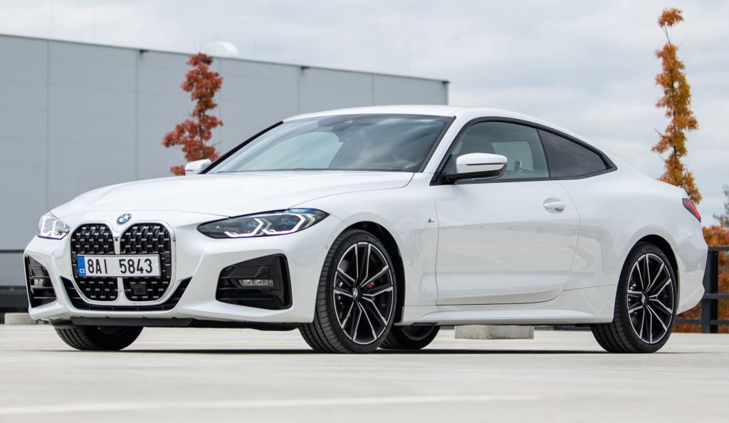 BMW () 4-Series (G22 Coupe):  