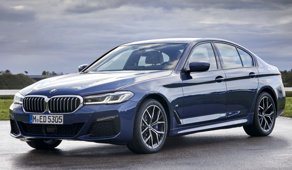 BMW () 5-Series (G30):  