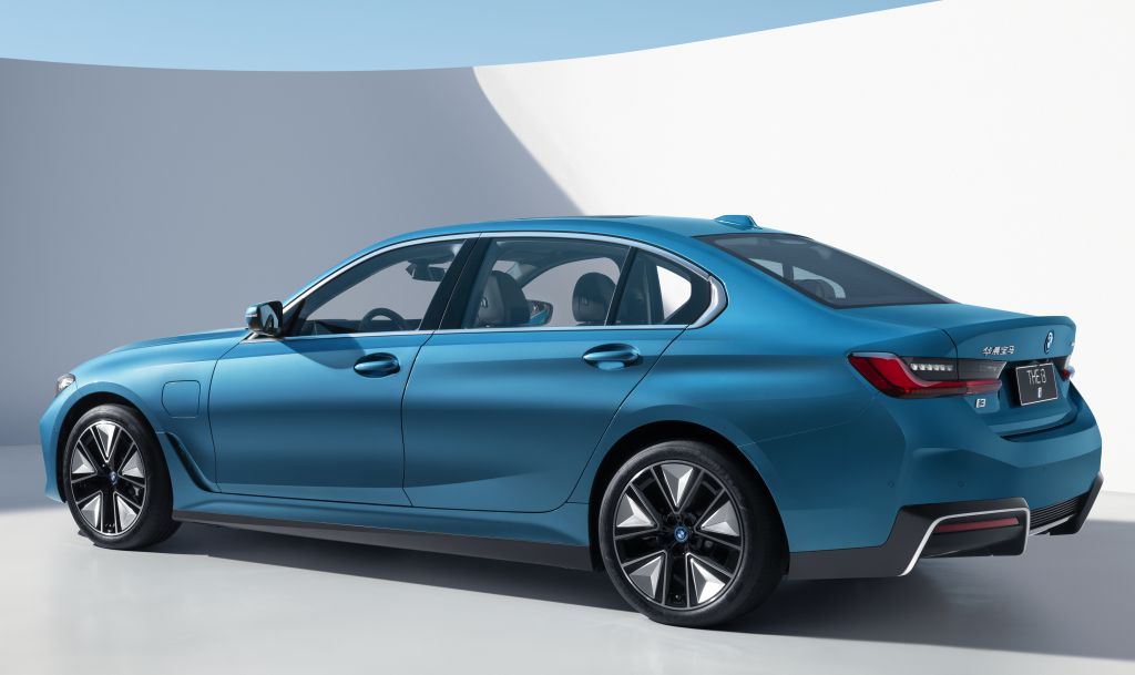 BMW () i3L (G28):  