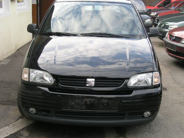 Seat () Arosa (6H1)  :  