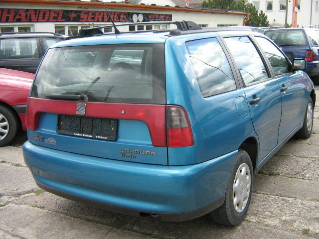 Seat () Cordoba Vario (6K5):  