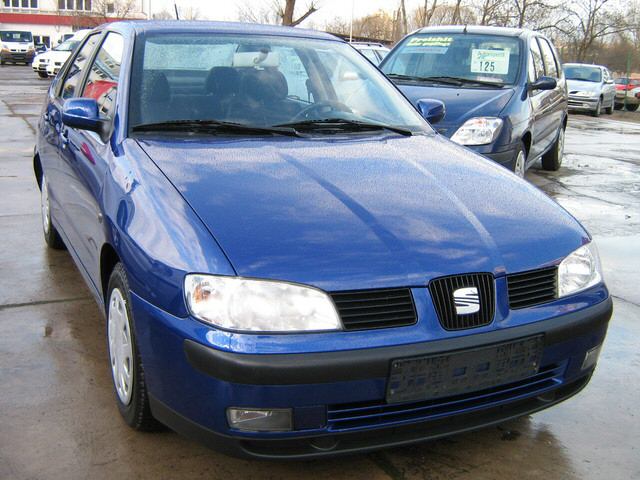 Seat () Cordoba (6K2):  