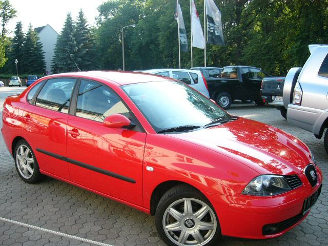 Seat () Cordoba (6L2):  