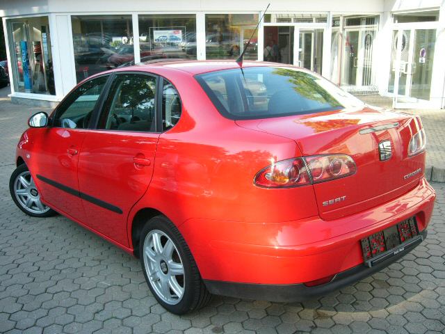 Seat () Cordoba (6L2):  