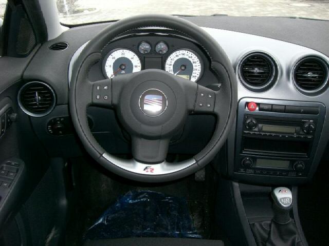 Seat () Ibiza III (6L1):  