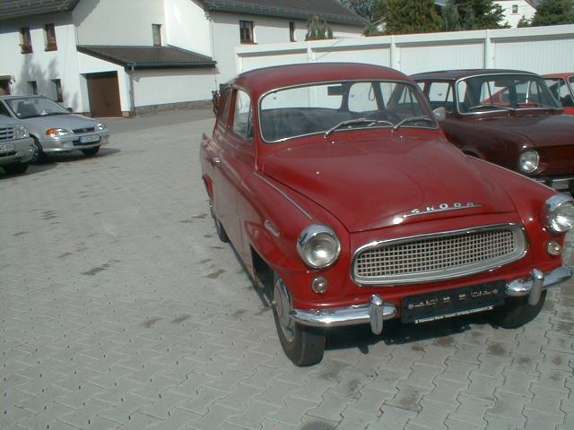 Skoda () Oktavia (old):  