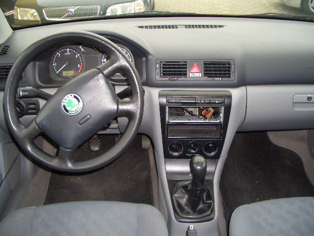 Skoda () Octavia I (1U2):  