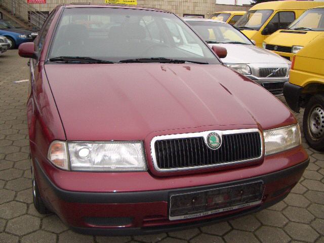 Skoda () Octavia I (1U2):  