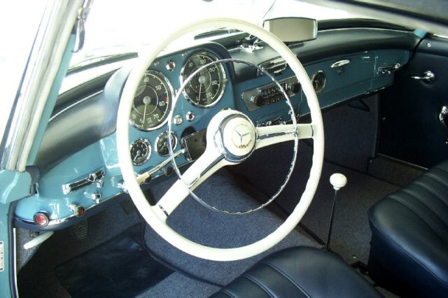 Mercedes Benz () SL (W121):  