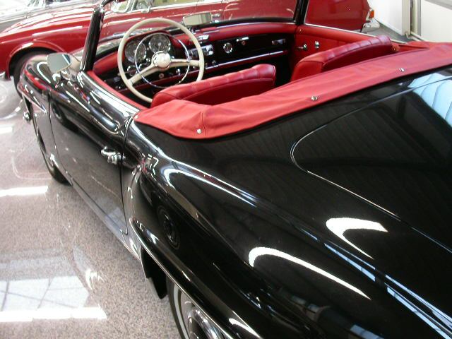 Mercedes Benz () SL (W121):  